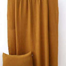 Knitted blanket
