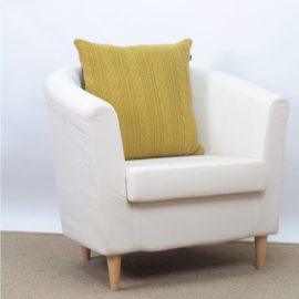 Knitted cushion cover